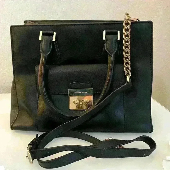 MICHAEL KORS bridgette saffiano lock key small bag black - Picture 2 of 14